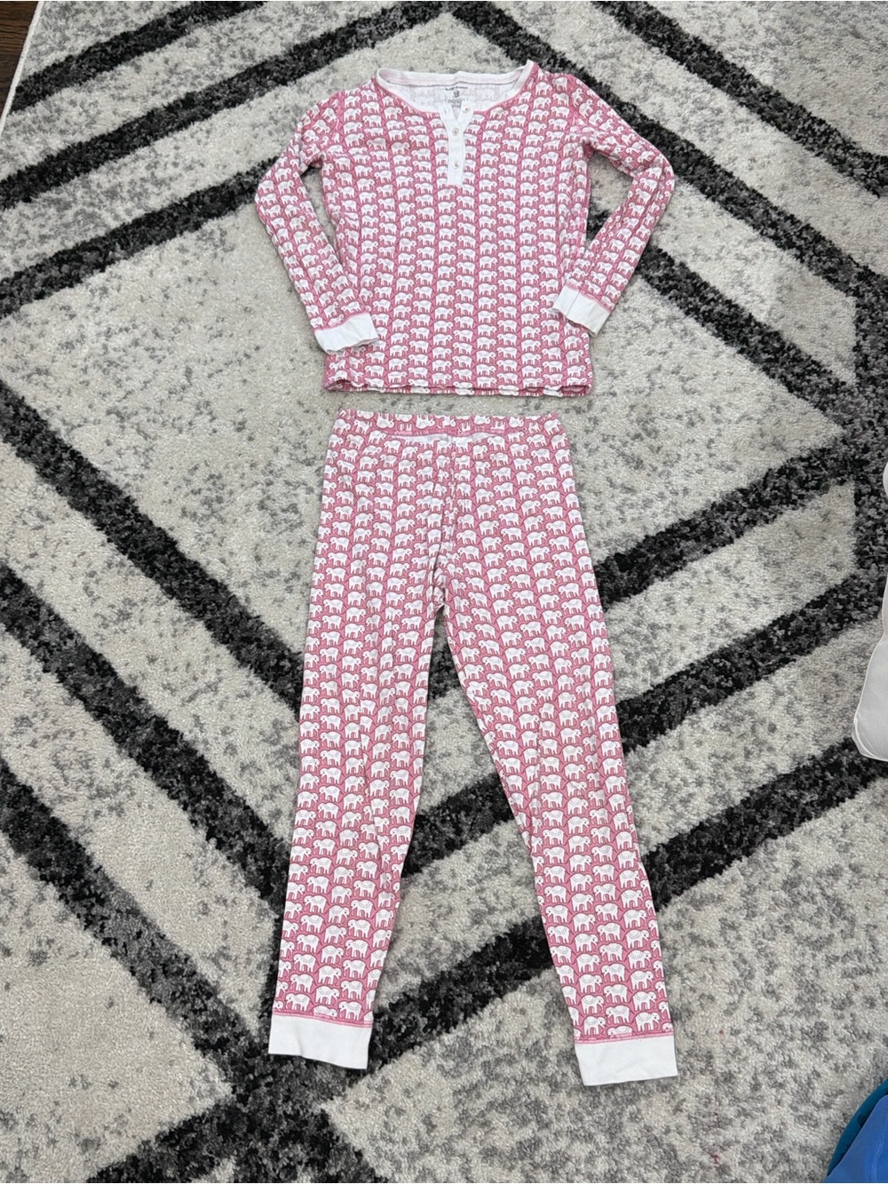 Roller Rabbit Pink & White Elephant Pajama Set